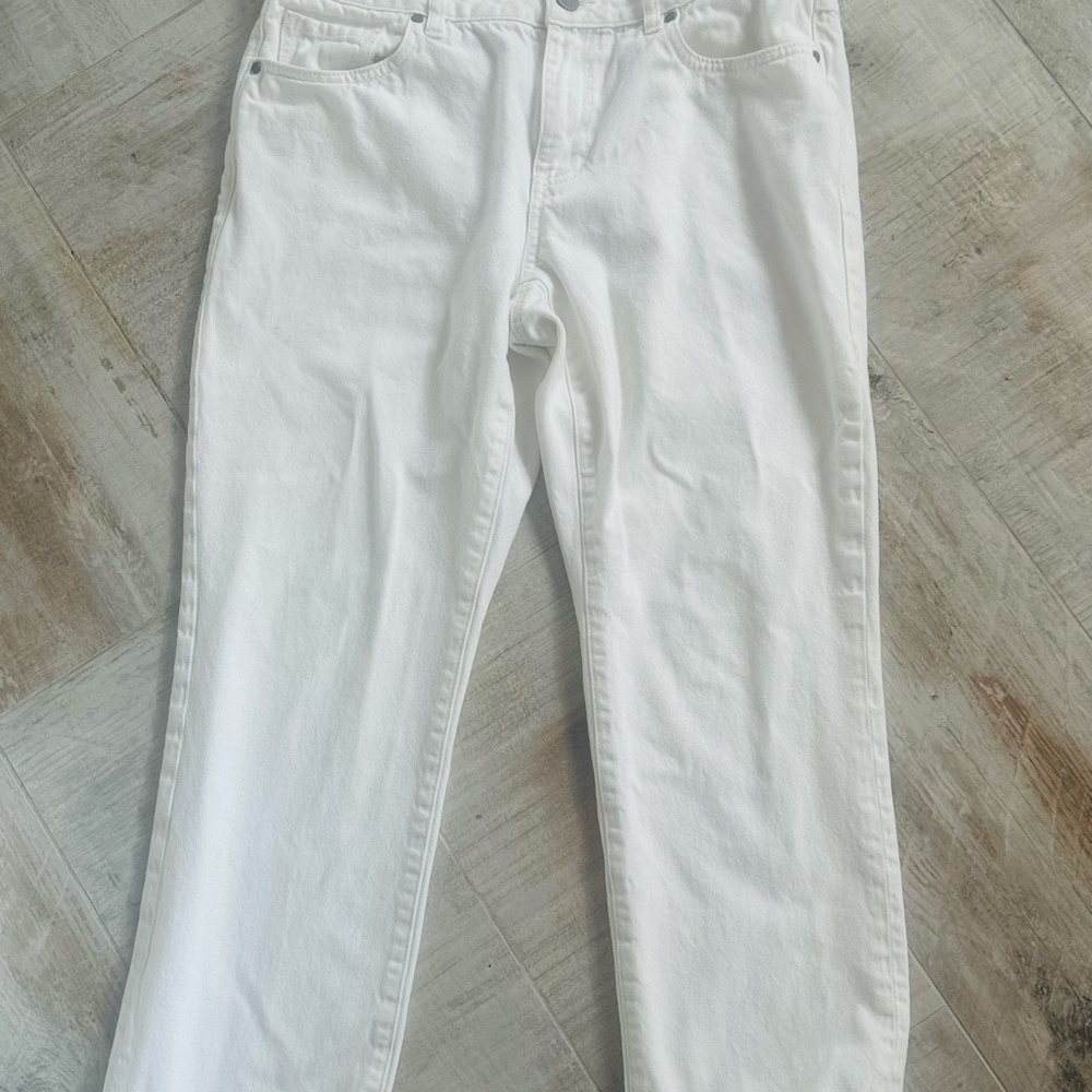 CAbi Women’s 6Med Straight White Jeans